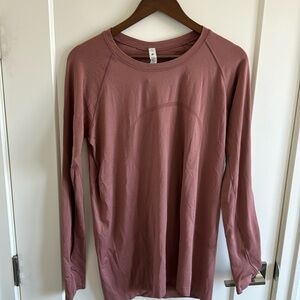 Long sleeve T-shirt in blush pink color